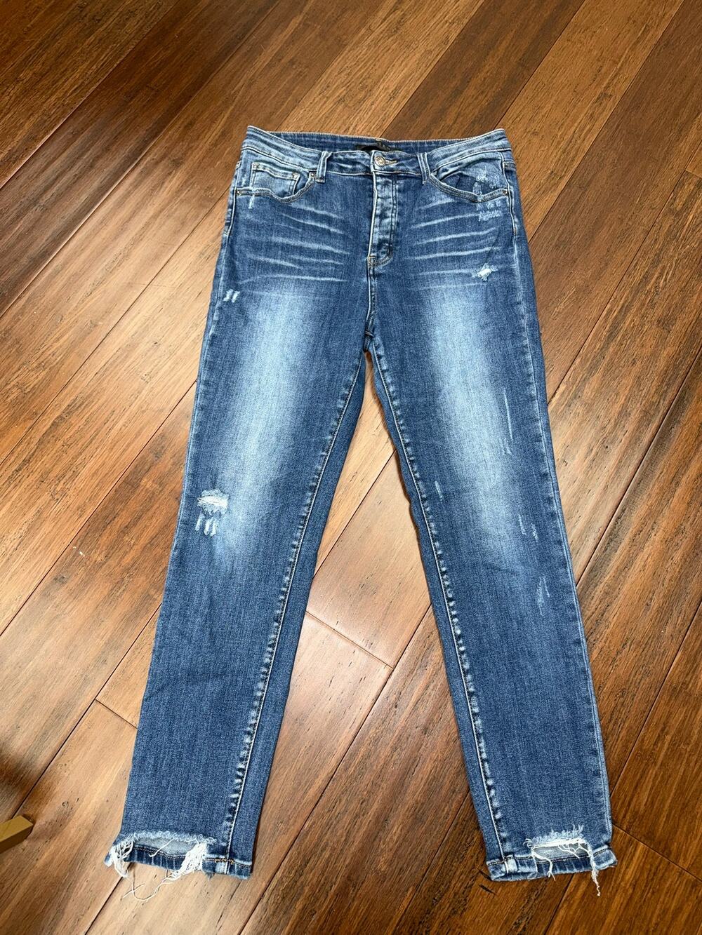 medium-wash distressed denim skinny jeans Risen Jeans 13/31 Women’s